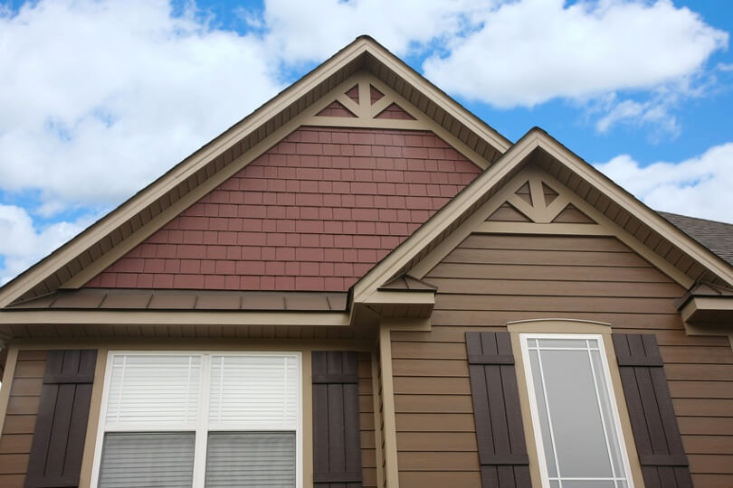 Two-Toned Exteriors with James Hardie® Siding