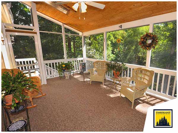 choosing between a deck and a screened porch